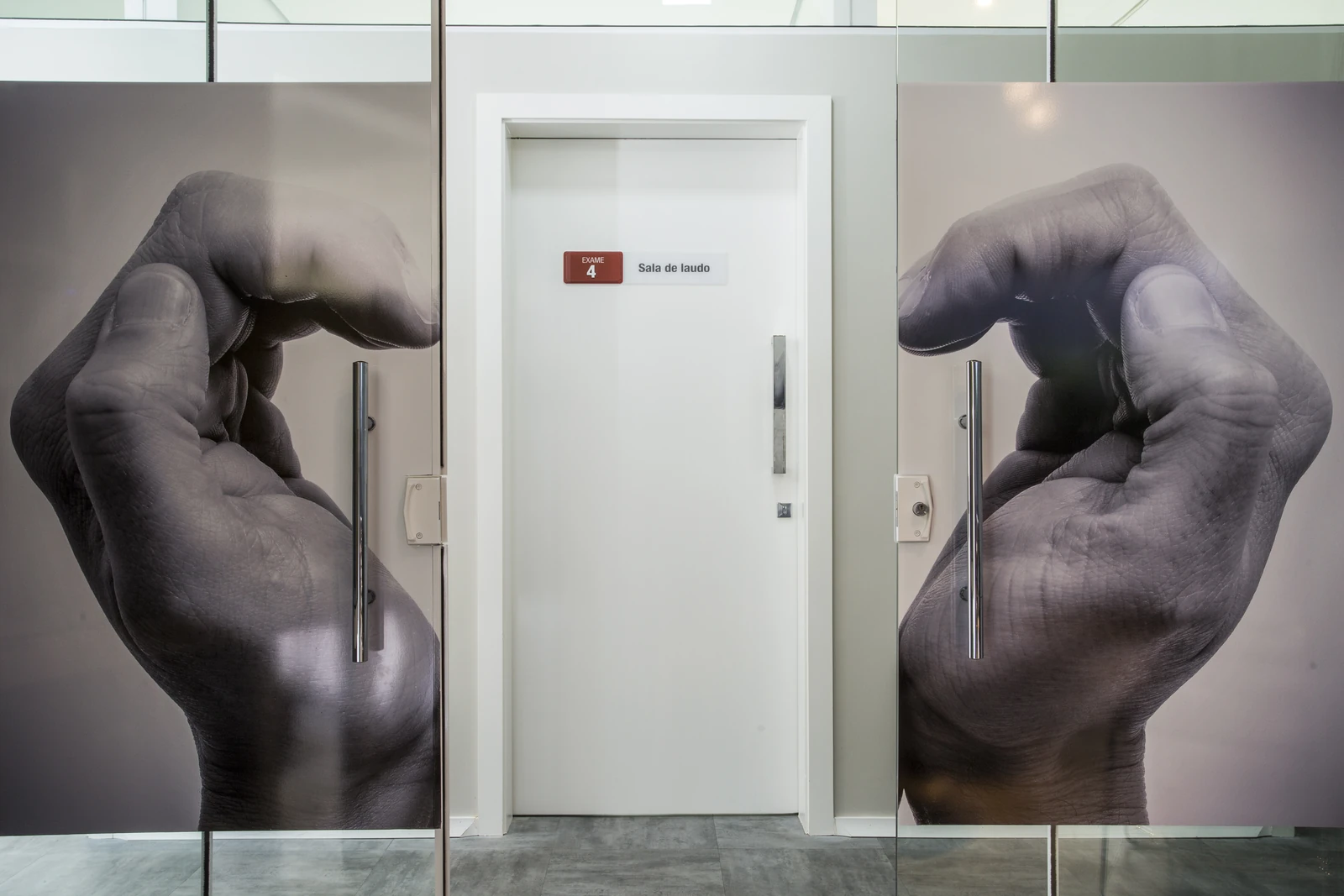 Acesso à sala de laudos da Cuore Integrative